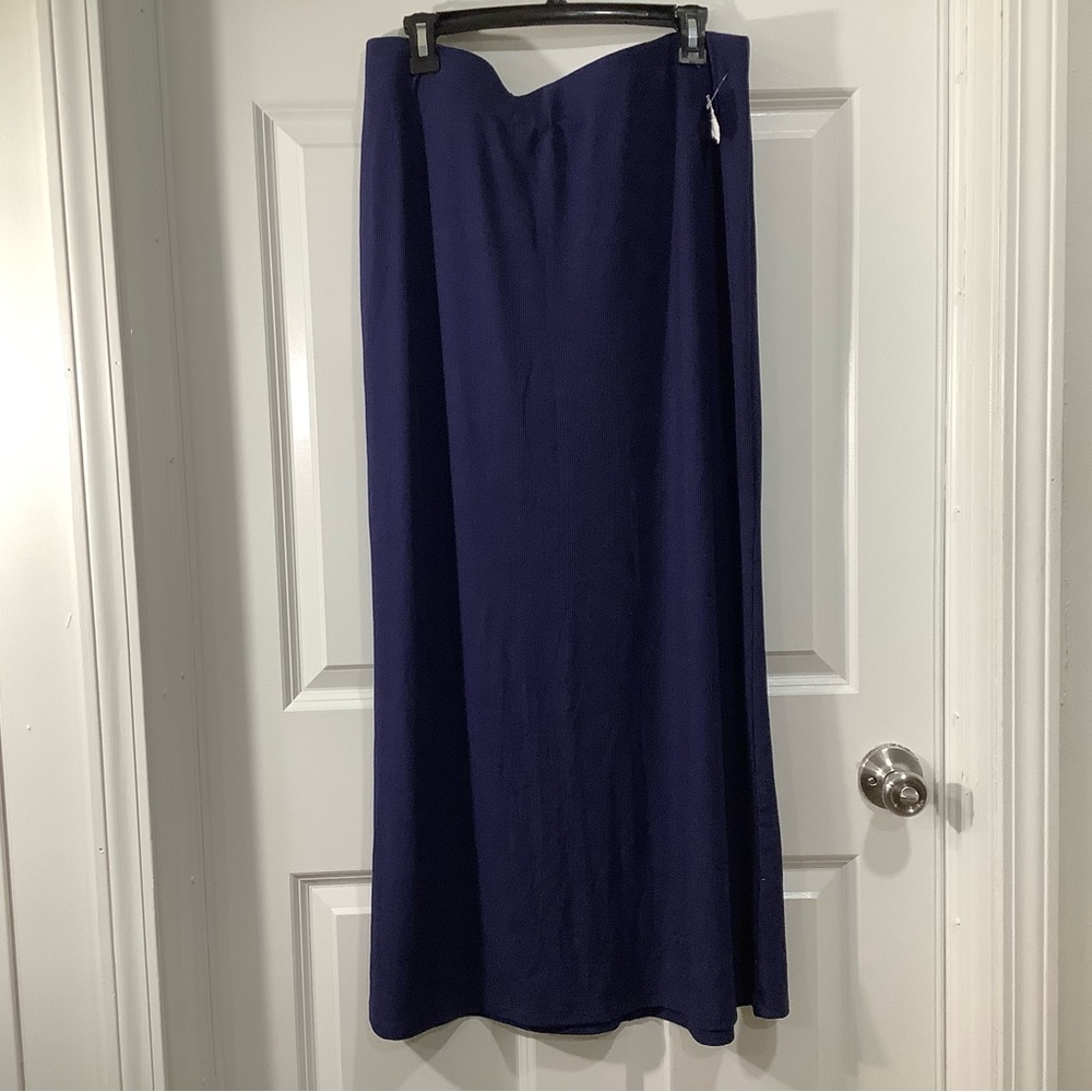 a new day Deep Blue Maxi Skirt size Large.NWT.